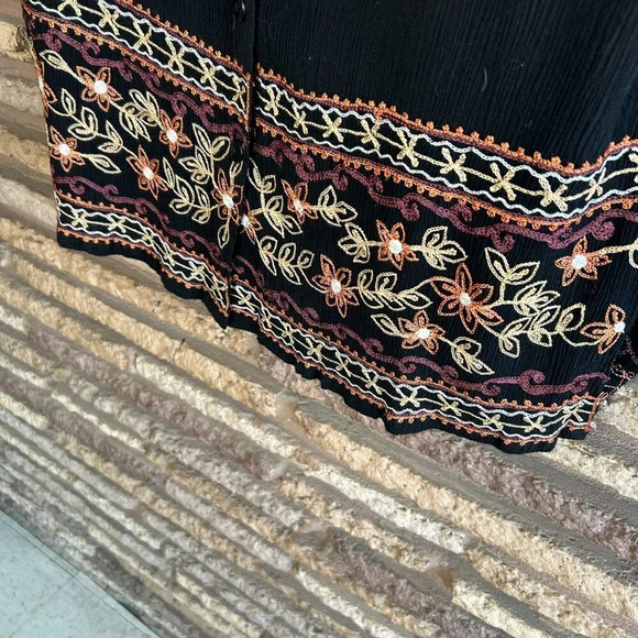 Bila Boho Black Embroidered Border Casual Shirt Blouse Size Medium - Picture 5 of 6